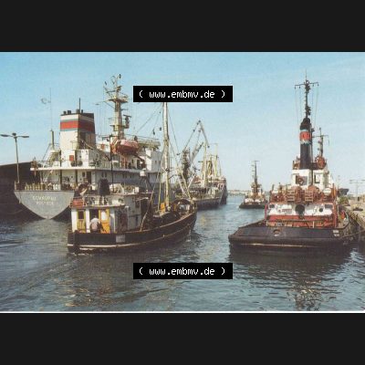 Ansichtskarte DDR Bezirk Rostock, Allgemein DDR, Wismar Schlepper am Kai, Reichenbach 300951-89 1989 (1) Sammlung