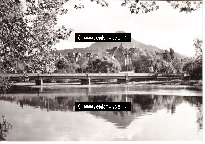 Ansichtskarte DDR Bezirk Gera, Stadtkreis Jena, Stadt Jena: Paradiesbrücke mit Hausberg (1) Sammlung
