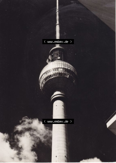 Ansichtskarte DDR Bezirk Berlin, Stadt Berlin-Mitte: 1974, Berliner Fernsehnturm der DDR (1) Sammlung
