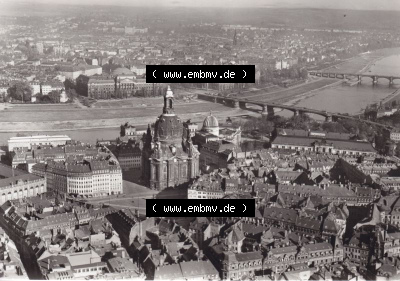 Ansichtskarte DDR Bezirk Dresden, Kreis Dresden, Stadt Dresden: Blick über den Neumarkt und Frauenkirche nach Neustadt (1) Sammlung