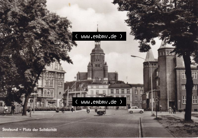 Ansichtskarte DDR Bezirk Rostock, Stadtkreis Stralsund, Hansestadt Stralsund: 1968, Stralsund Platz der Solidarität, ungelaufen,... Sammlung