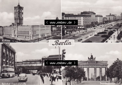 Ansichtskarte DDR Bezirk Berlin, Stadt Berlin: Rathaus, Stalinallee, Bahnhof Friedrichstraße, Brandenburger Tor (1) Sammlung