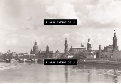 Ansichtskarte DDR Bezirk Dresden, Kreis Dresden, Stadt Dresden: Blick von der Marienbrücke auf die Altstadt (1) Sammlung