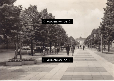 Ansichtskarte DDR Bezirk Berlin, Stadt Berlin: Berlin, Hauptstadt der Deutschen Demokratischen Republik, Brandenburger Tor (1) Sammlung