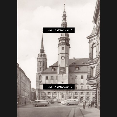 Ansichtskarte DDR Bezirk Dresden, Kreis Bautzen, Stadt Bautzen: In s/w Schwarzweiß Postkarte Rathaus am Hauptmarkt und Petziturm (1) Sammlung
