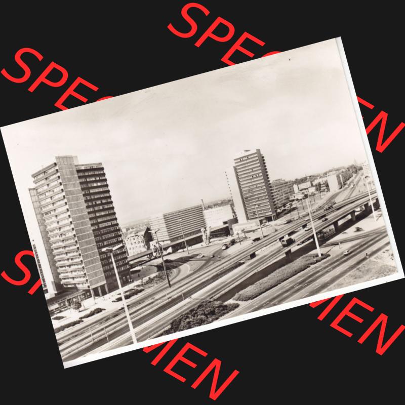 Ansichtskarte DDR Bezirk Halle, Stadtkreis Halle? Unbekannt: In s/w Schwarzweiß Ernst-Thälmann-Platz (1) Sammlung