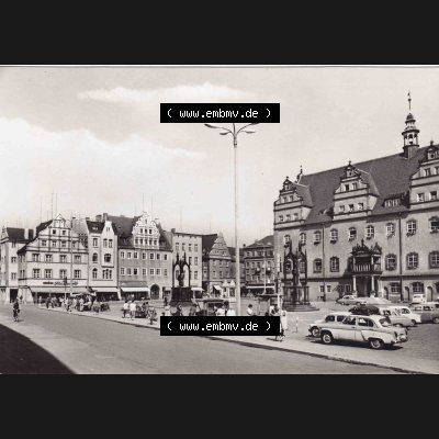 Ansichtskarte DDR Bezirk Halle, Kreis Wittenberg, Lutherstadt Wittenberg: In s/w Schwarzweiß Lutherstadt Wittenberg, Marktplatz mit Rathaus (1) Sammlung