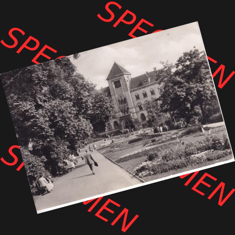 Ansichtskarte DDR Bezirk Halle, Stadtkreis Halle? Unbekannt: In s/w Schwarzweiß 1963, Parkanlage an der Hauptpost (1) Sammlung