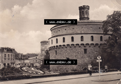 Ansichtskarte DDR Bezirk Dresden, Kreis Görlitz, Stadt Görlitz: In s/w Schwarzweiß 1961, Kaisertrutz mit Blumenuhr (1) Sammlung