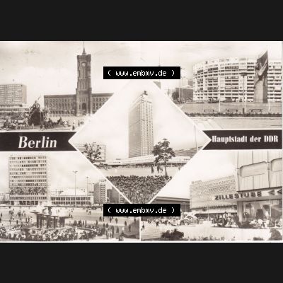 Ansichtskarte DDR Bezirk Berlin, Stadt Berlin: In s/w Schwarzweiß Postkarte Rathaus mit Neptunbrunnen, Leninplatz, Interhotel, Alexanderplatz (1) Sammlung