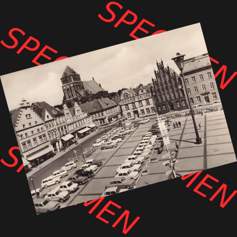 Ansichtskarte DDR Bezirk Rostock, Kreis Greifswald unsortiert Platz der Freundschaft, ungelaufene Postkarte. Ansichtskarte bzw. Postkarte in schwarzweiß - s/w aus DDR-Zeiten... Sammlung