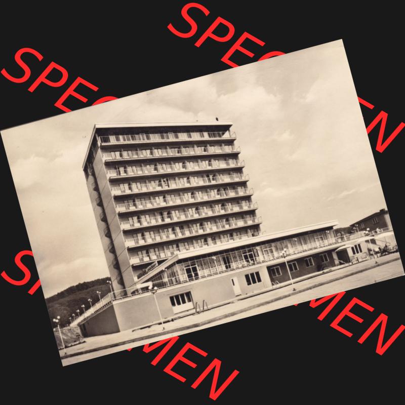 Ansichtskarte DDR Bezirk Rostock, Kreis Rügen, Stadt Sassnitz Rügen-Hotel, Staden Sassnitz. Ansichtskarte bzw. Postkarte aus DDR-Zeiten der Deutschen Demokratischen... Sammlung