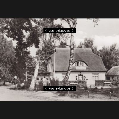 Ansichtskarte DDR Bezirk Rostock, Kreis Ribnitz-Damgarten Ostseebad Prerow Bildpostkarte in s/w - schwarzweiß Rat der Gemeinde im Ostseebad Prerow-Darß. Ansichtskarte bzw.... Sammlung