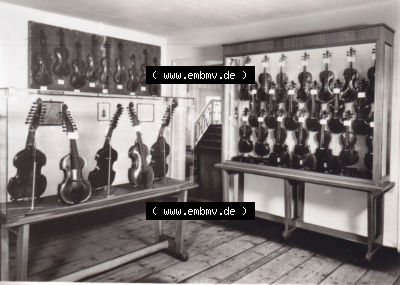 1974, Musikinstrumente-Museum, Streichinstrumente, DDR-Zeiten Bezirk Karl-Marx-Stadt Sammlung