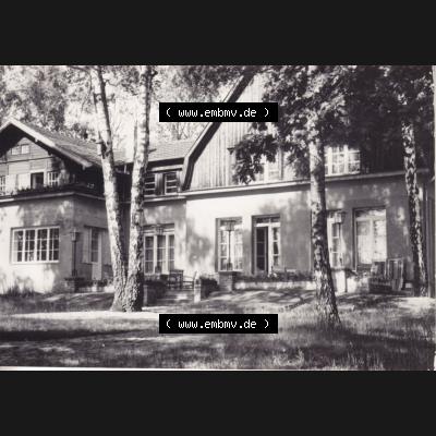 Ansichtskarte DDR, Bezirk Frankfurt (Oder), Kreis Fürstenwalde, Stadt Freiberg, Querformat Haus bei Freiberg. Ansichtskarte bzw. Postkarte aus DDR-Zeiten... Sammlung