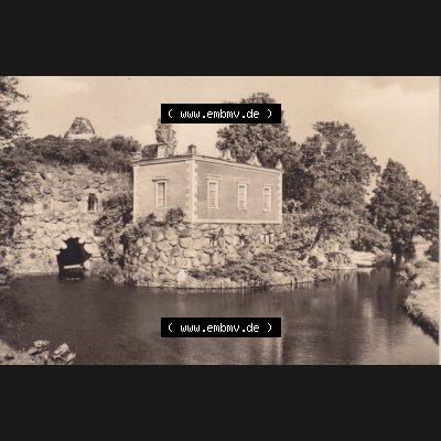 Altes Foto Wörlitz DDR Bezirk Halle, Kreis Wittenberg, Wörlitzer Park 1960-er Jahre in s/w, 1961, 2. Der Stein. Alte Ansichten-Foto aus Wörlitz,... Sammlung