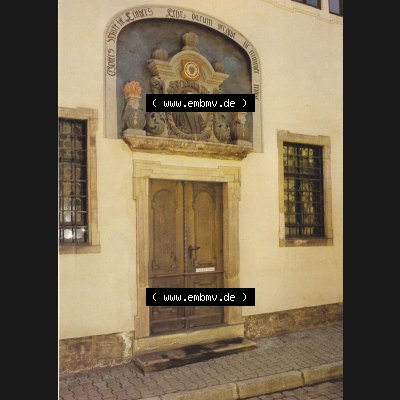 Alte Ansichtskarte DDR Bezirk Halle, Kreis Eisleben, Lutherstadt Eisleben Mappe 1985, Lutherrelief über der Haustür, Sandstein 1693. Alte Postkarten mit Luthers... Sammlung