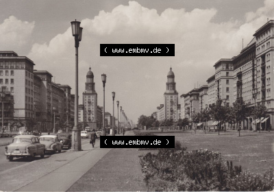 Dick-Foto-Verlag, Erlbach im Vogtland 1965, Frankfurter Allee mit Frankfurter Tor, DDR bis 1990 zu DDR-Zeiten Sammlung