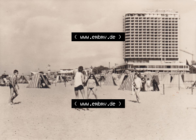 Ansichtskarte DDR Bezirk Rostock, Stadtkreis Rostock, Hansestadt Rostock-Warnemünde Ansicht 1971, Interhotel Neptun, Einbildkarte.... Sammlung