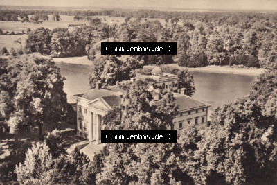 Altes Foto Wörlitz DDR Bezirk Halle, 1961, 9. Blick auf Schlossmuseum und See Sammlung