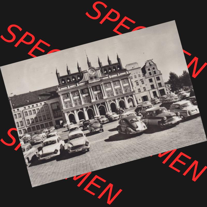 Ansichtskarte DDR Bezirk Rostock, Stadtkreis Rostock, Hansestadt Rostock Ansicht 1968, Rostocker Rathaus, Einbildkarte in Schwarzweiß. Alte Ansicht in der DDR Bezirk... Sammlung