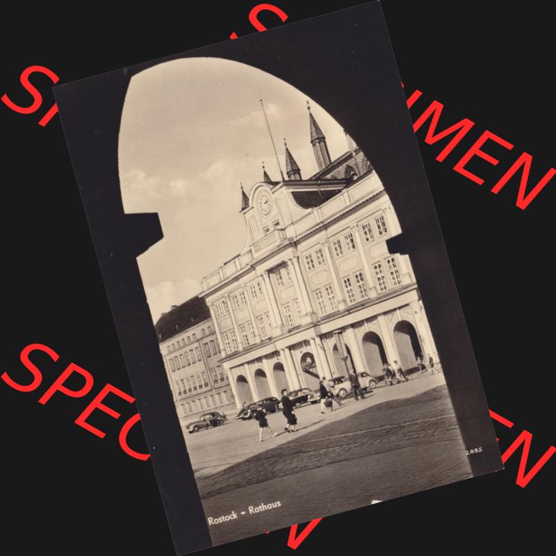 Ansichtskarte DDR Bezirk Rostock, Stadtkreis Rostock, Hansestadt Rostock Ansicht 1962, Rostocker Rathaus, Einbildkarte in Schwarzweiß. Alte Ansicht in der DDR Bezirk... Sammlung
