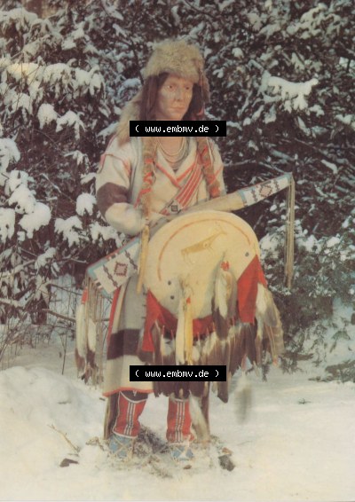 1987, Schwarzblut-Indianer im Wunderanzug. Alte Ansichtskarte, Kreis Dresden, Radebeul Karl-May-Museum hier im online Katalog... Sammlung