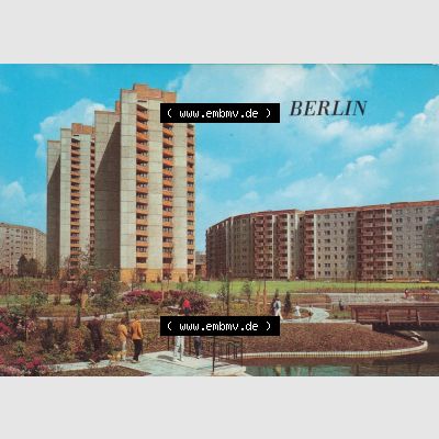 Alte Ansichtskarten der DDR, Berlin Hauptstadt der DDR, Mappe von 1988, Berlin - Thälmann-Platz. Alte digitalisierte DDR Postkarte aus privater Sammlung, Mappe mit Berliner... Sammlung