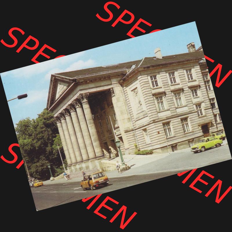Alte Ansichtskarte DDR Bezirk Suhl, Allgemeine Mappe aus dem Jahr 1989, Meiningen, Landestheater der DDR. Ansichtskarte bzw. Postkarte aus DDR-Zeiten Bezirk Suhl der Deutschen... Sammlung