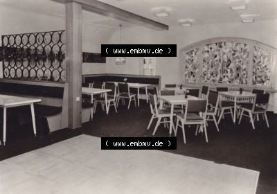 Alte Ansichtskarte DDR Bezirk Rostock, Kreis Rügen (Insel Rügen), Stadt Bergen - Rugard HO-Gaststätte 1972, Jagdzimmer in der... Sammlung
