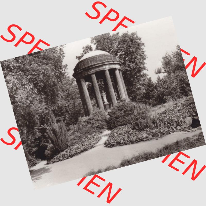 Altes Foto Wörlitz DDR Bezirk Halle, Kreis Wittenberg, Wörlitzer Park 1970-er Jahre in s/w, 1976, Venustempel. Foto-Abzüge aus DDR-Zeiten Bezirk Halle... Sammlung