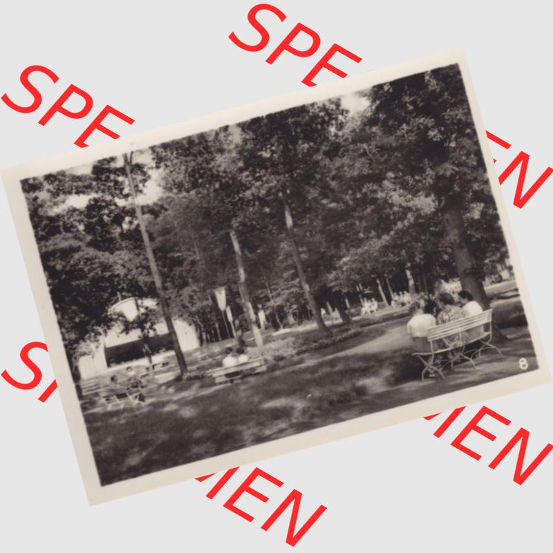 Alte Foto-Ansicht DDR Bezirk Rostock, Kreis Wolgast, Insel Usedom Ostseebad Koserow 1956, 8. Kurplatz. Altes Foto der DDR Bezirk Rostock, Kreis Wolgast, Insel... Sammlung