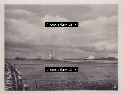 Warnemünde 1957, 10 Fotos von Verlag Lederbogen - Karl-Marx-Stadt 1957, 5. Blick zur Hafeneinfahrt Sammlung