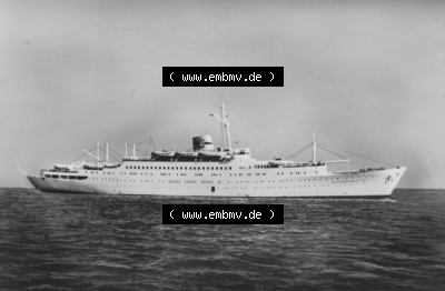 DDR Foto Rostock-Warnemünde 1962, 6. Schiff FDGB-Urlauberschiff Völkerfreundschaft, Heldge-Verlag KG - Köthen-Anh., zum herunterladen... Sammlung