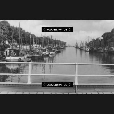Foto mit Ansicht der DDR Bezirk Rostock, Stadtkreis Rostock, DDR Foto Rostock-Warnemünde 1962, 7. Alter Strom, Heldge-Verlag KG - Köthen-Anh.. DDR... Sammlung