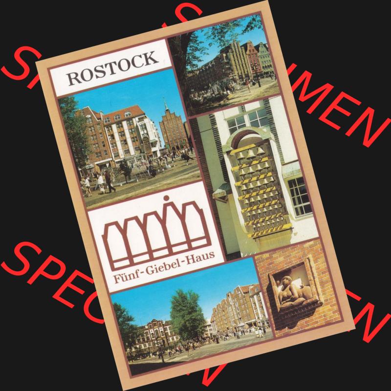 Alte Ansichtskarte mit Ansicht der DDR Bezirk Rostock, Stadtkreis & Hansestadt Rostock Frauenbüste am Fünf-Giebel-HJaus. Digitales Bildmaterial von Farbigen bzw. Color... Sammlung