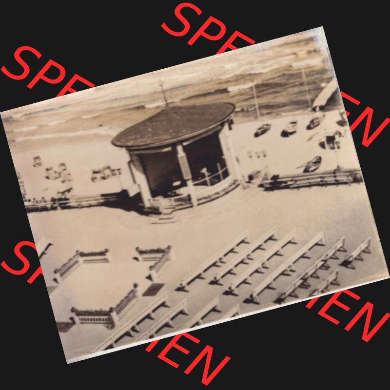 Altes Foto aus DDR Bezirk Rostock, Kreis Rügen, Ostseebad Binz 1959, 2114 Binzer Strand und Konzertplatz. Digitales Bildmaterial von Fotos aus der DDR, der Deutschen... Sammlung