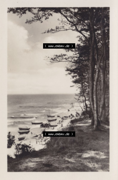 Insel Usedom Ostseebad Koserow 1956, 10 Fischerboote am Strand mit Wald, Koserow a. Usedom, Heldge-Verlag KG, Köthen/Anhalt Sammlung