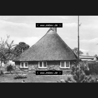 Ansichtskarte mit Ansicht der DDR Bezirk Rostock, Kreis Rügen, DDR Ostseebad Baabe 1983, Fischerhaus in Baabe. Ansichtskarten Sammlung Ostseebad Baabe auf der Insel Rügen... Sammlung