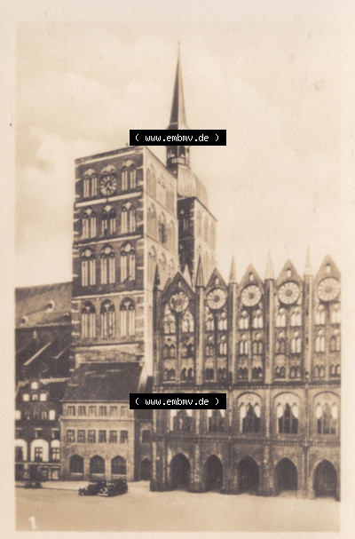 Hansestadt Stralsund 1. Nikolaikirche und Rathaus. Foto aus Foto-Mappe vom Verlag Werner Schwarz Sammlung