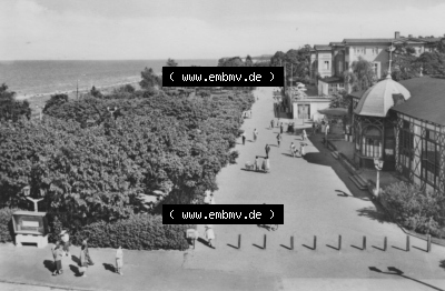 DDR Zinnowitz auf Usedom 1965, 4. Blick auf Promenade der Völkerfreundschaft, Heldge-Verlag KG - Köthen-Anh. Sammlung