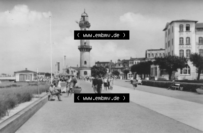 DDR Foto Rostock-Warnemünde 1962, 6. Strandpromenade mit Leuchtturm, Heldge-Verlag KG - Köthen-Anh., zum herunterladen freigegeben Sammlung