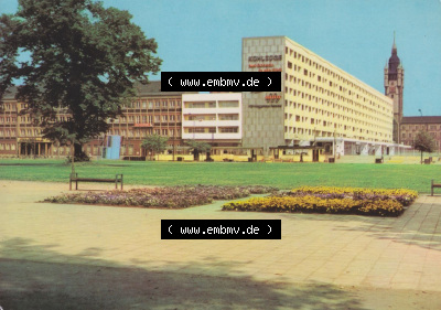 Heldge-Verlag Köthen/Anhalt DDR im Bezirk Halle 1960er Jahre, 1967, Dessau, Blick zur Wilhelm-Pieck-Straße (Scheibe-Nord) in... Sammlung