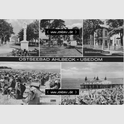 Alte Ansichtskarte der DDR Ahlbeck auf Usedom 1975, Konzertplatz, Urlauberdorf, Erholungsheim Frohsinn. Digitales Bildmaterial von Ansichtskarten aus der DDR, der Deutschen... Sammlung