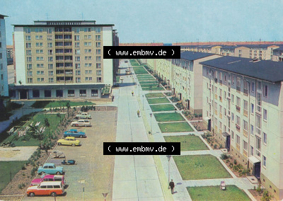Erhard Neubert KG - Karl-Marx-Stadt DDR, DDR Bezirke 1960er Jahre, 1966, Lithografie Hoyerswerda, Blick auf die Bert-Brecht-Straße,... Sammlung