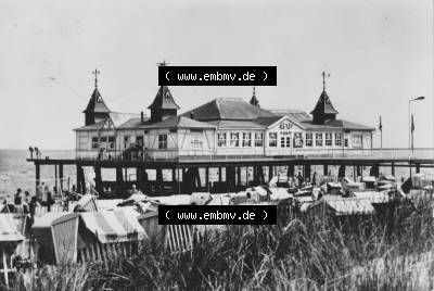 Ansichtskarte der DDR Ahlbeck auf Usedom 1976, Seebrücke beim Ahlbecker Strand, Planet-Verlag Berlin, zum herunterladen freigegeben Sammlung