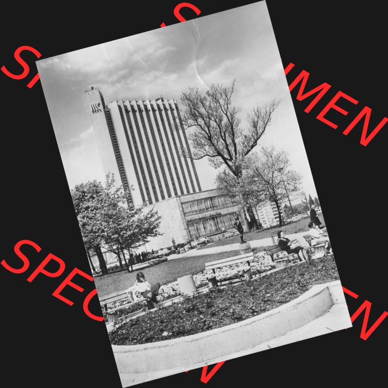Ansichtskarte Foto-Ansicht DDR, Stadt Karl-Marx-Stadt 1976, Stadthalle und Interhotel - Kongress. Digitales Bildmaterial von Ansichtskarten aus der DDR, der Deutschen Demokratischen... Sammlung