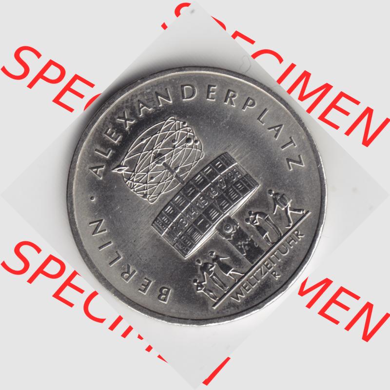 1987, 5 Mark, A Berlin Alexanderplatz, Weltzeituhr, Münzen-Vorderseite mit Motiv der DDR Gedenkmünze auf einen Digitalen Bild, der Münze aus Deutschland der... Sammlung