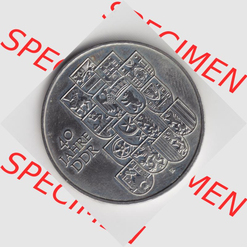 1989, 10 Mark A 40 Jahre DDR, Deutsche Demokratische Republik, Münzen-Vorderseite mit Motiv der DDR Gedenkmünze auf einen Digitalen Bild, der Münze aus Deutschland... Sammlung