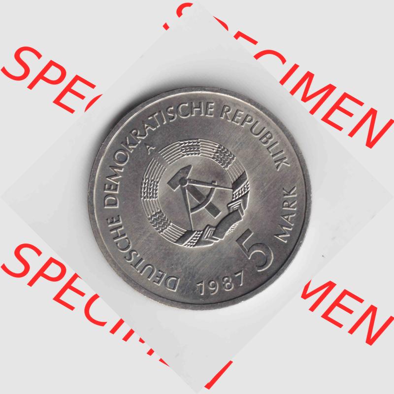 1987, 5 Mark DDR-Gedenkmünze Nikolai Viertel Berlin, Münzen-Rückseite mit DDR-Wappen und Wert in DDR-Mark im Zahlungsverkehr zur DDR-Zeiten auf einen Digitalen Bild, der... Sammlung